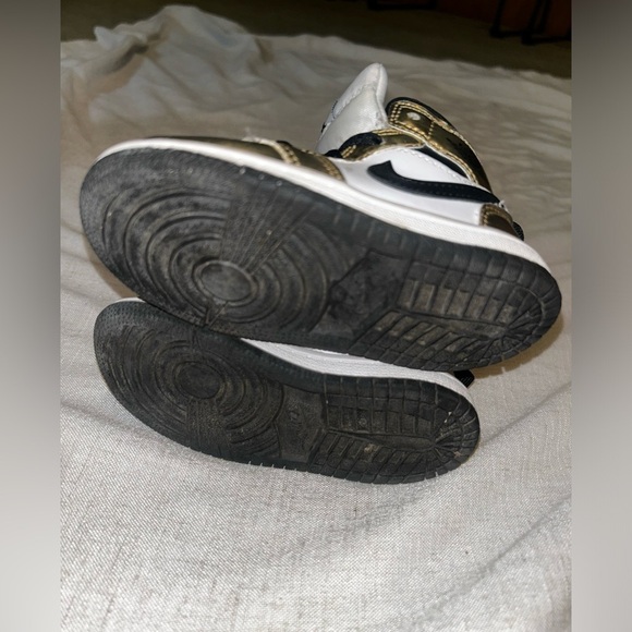 Gently used kids Jordan size 7c will clean b4 shipping - Picture 3 of 4